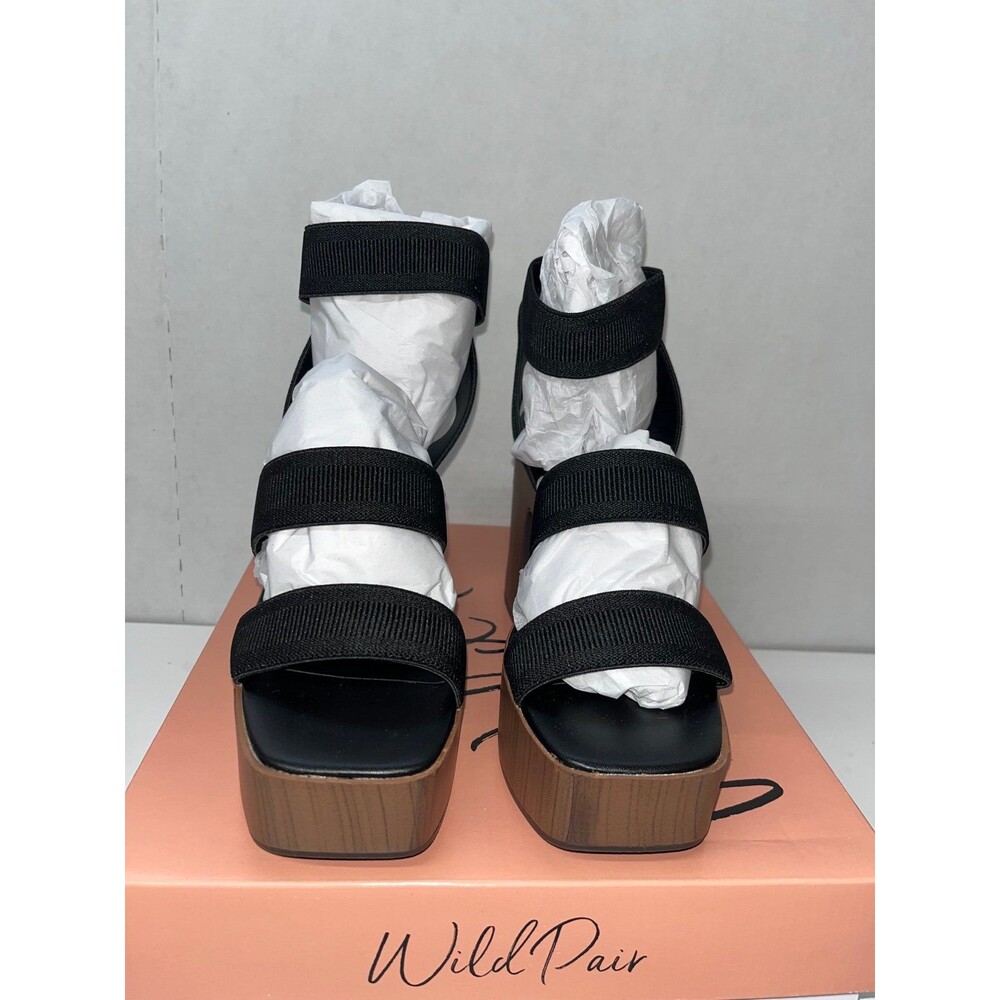 Wild Pair Women's Scarlitt Black Ankle Strap Platform Sandals Strappy Size 7.5M - Picture 3 of 5